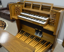 Viscount church organ with 32 note pedals and 2 full manuals